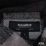 کاپشن پشمی پول اند بیر چارخونه سفید مشکی pull & bear